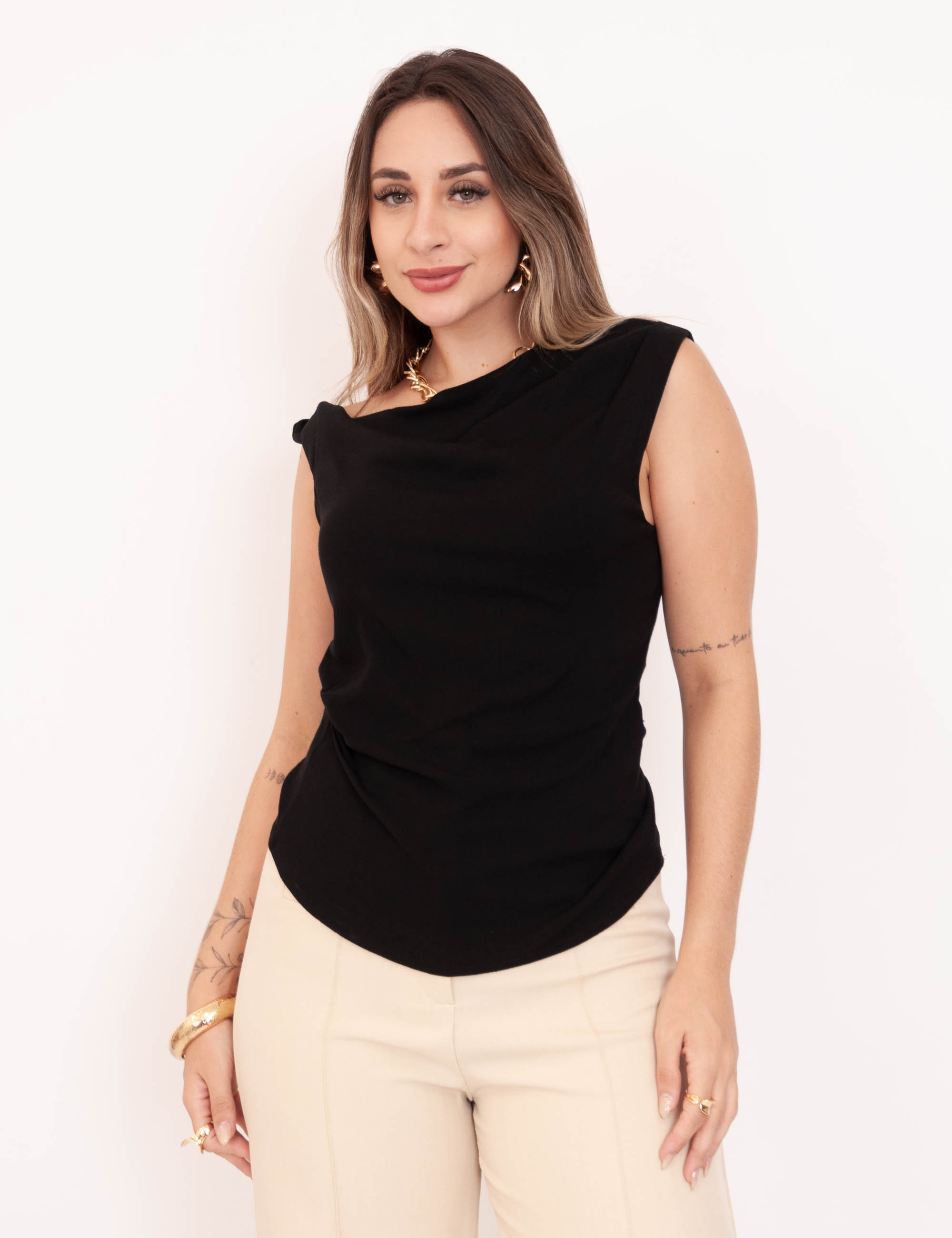 Blusa Viscolinho Alça Preto