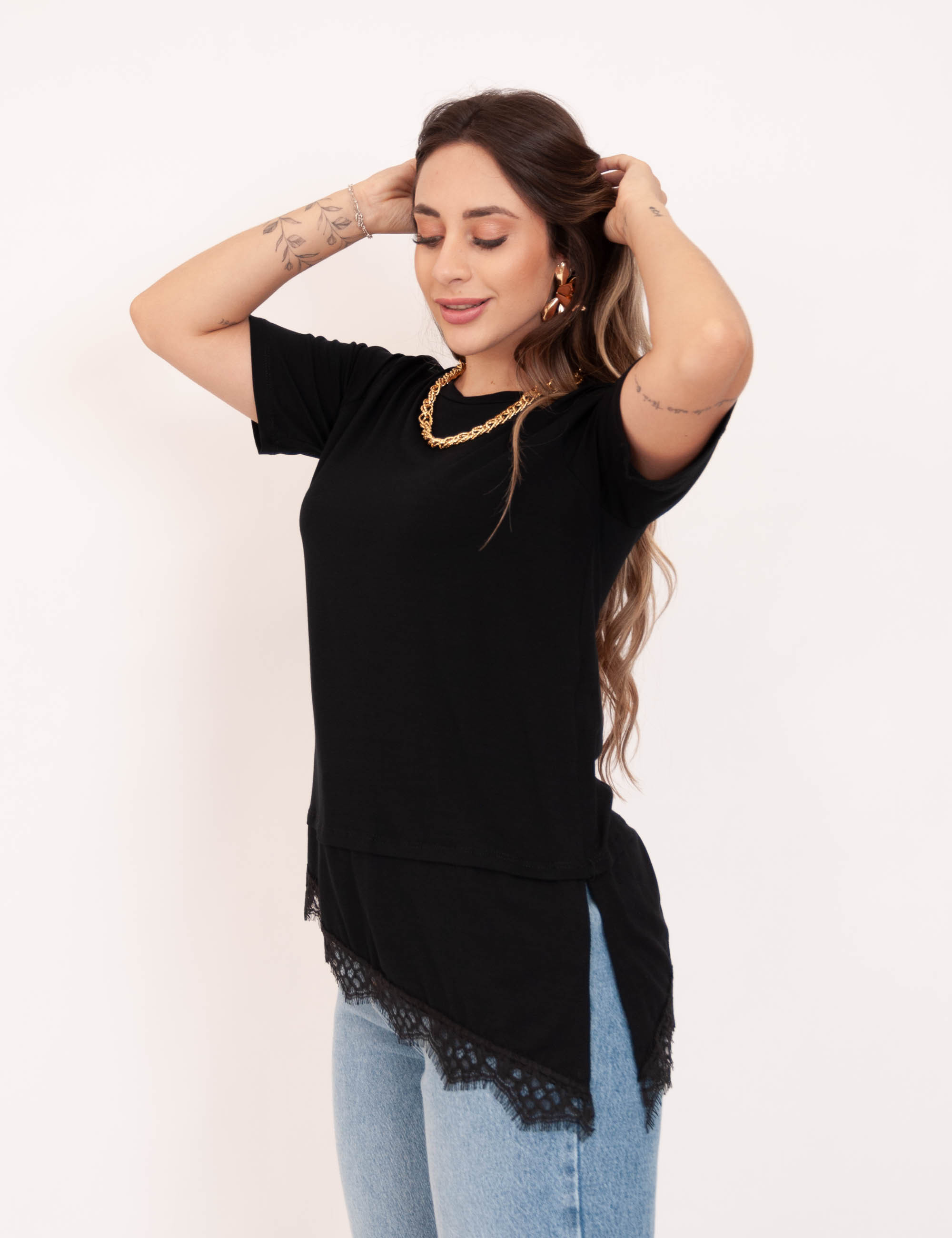 Blusa Alongada Renda Preto