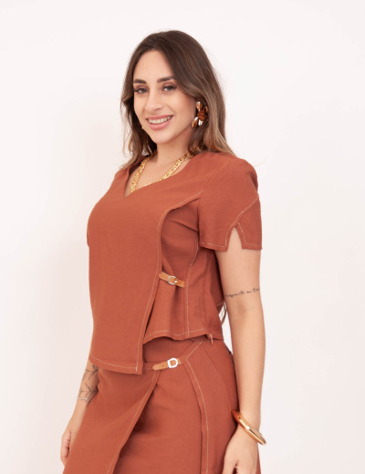 Cropped Misha Fivela Marrom