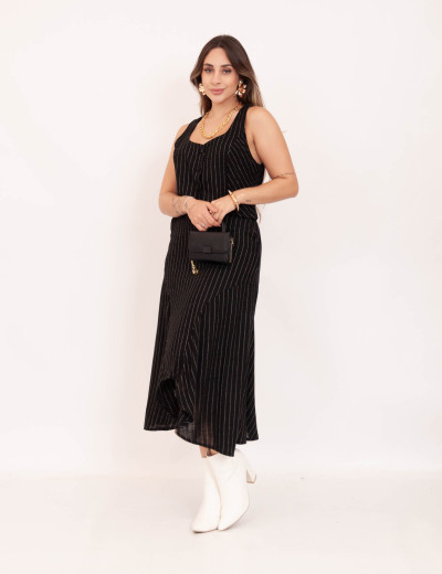 Saia Beatriz Viscolinho Preto