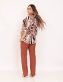 Blusa Crepe Estampada Marrom